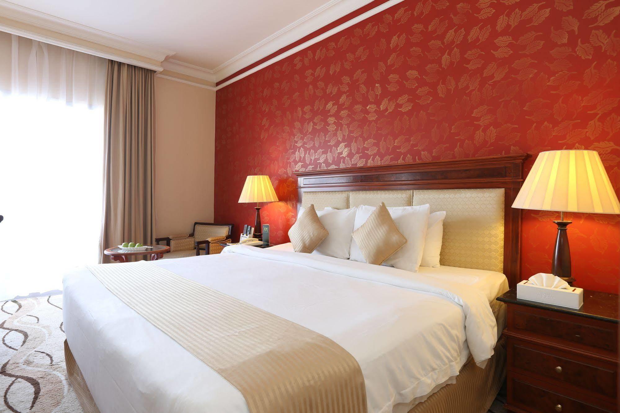 Mercure Hotel Khamis Mushayt Khamis Mushait Esterno foto